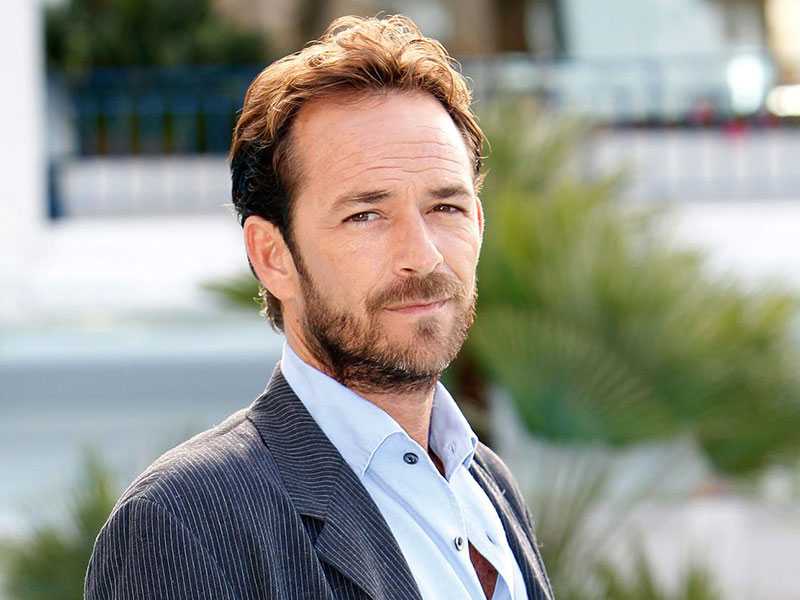 وفاة نجم مسلسل "بيفرلي هيلز 90210" لوك بيري